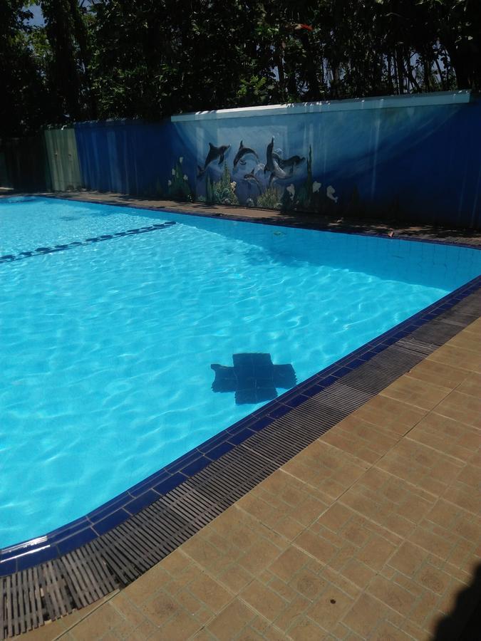 Green Shadows Beach Hotel Wadduwa Exterior photo